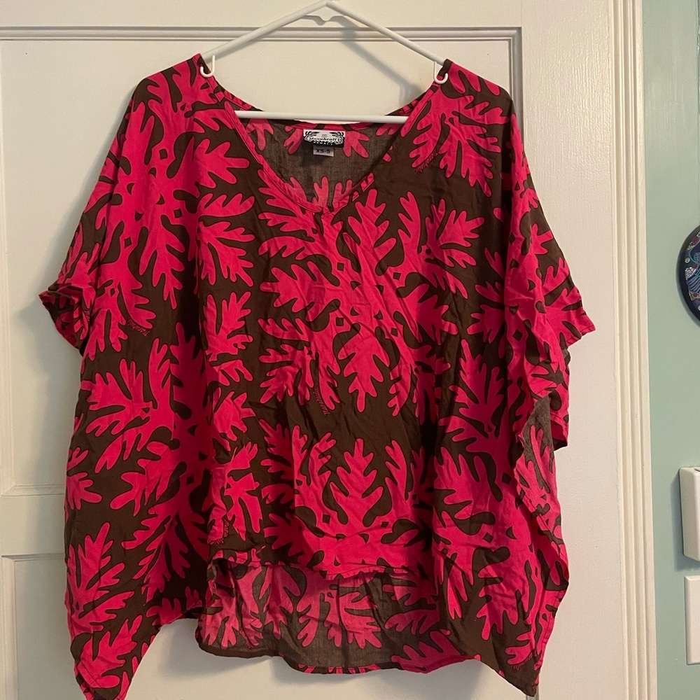 SOLD Manuhealii butterfly sleeve top
